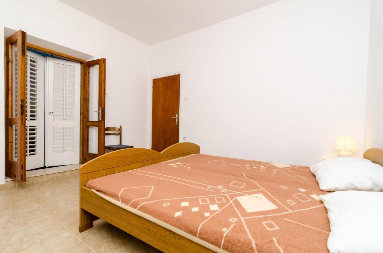Guest House Kiko Pomena Bagian luar foto
