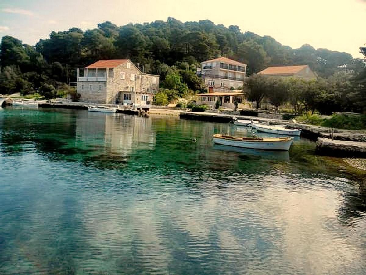 Guest House Kiko Pomena Bagian luar foto