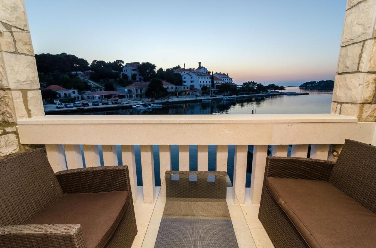 Guest House Kiko Pomena Bagian luar foto