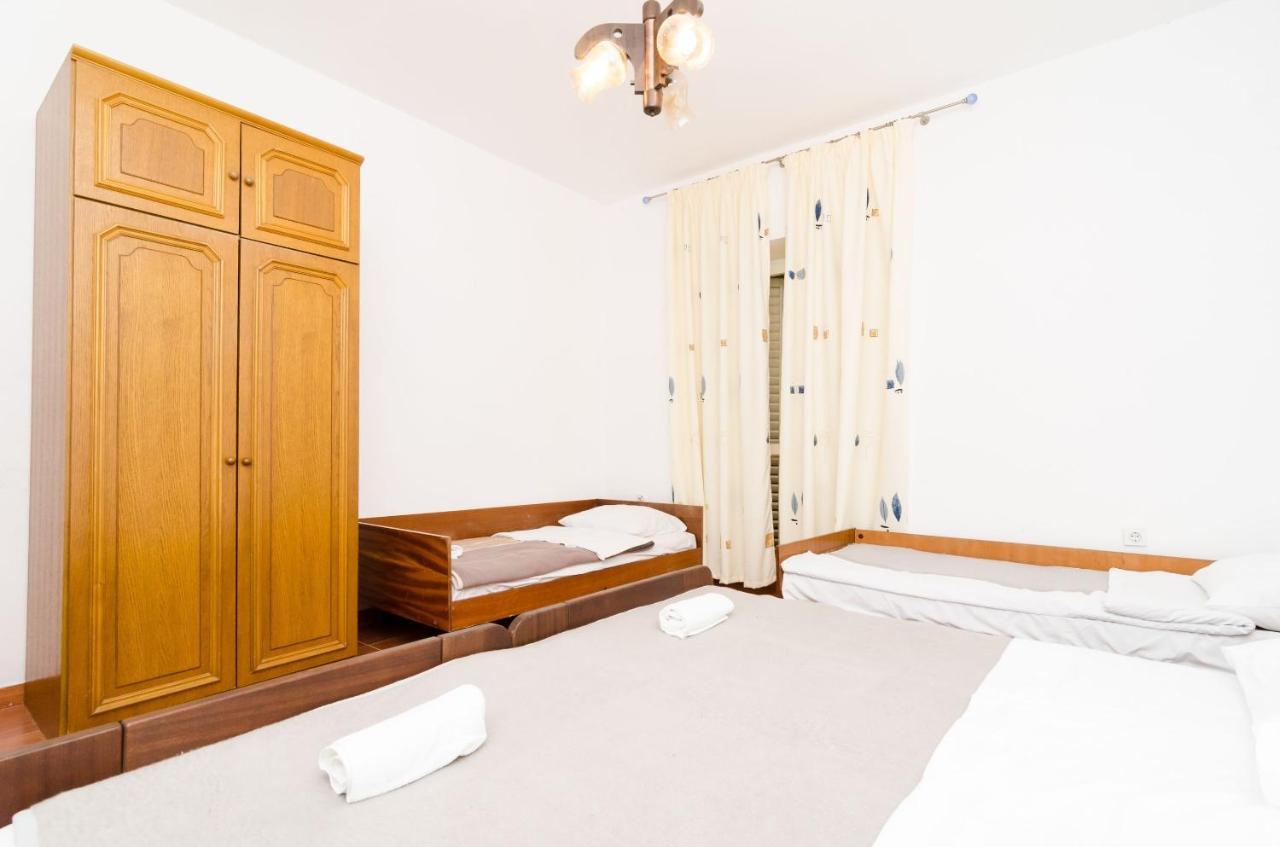Guest House Kiko Pomena Ruang foto