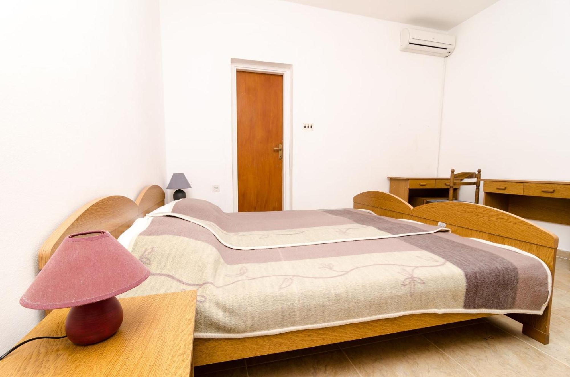 Guest House Kiko Pomena Ruang foto
