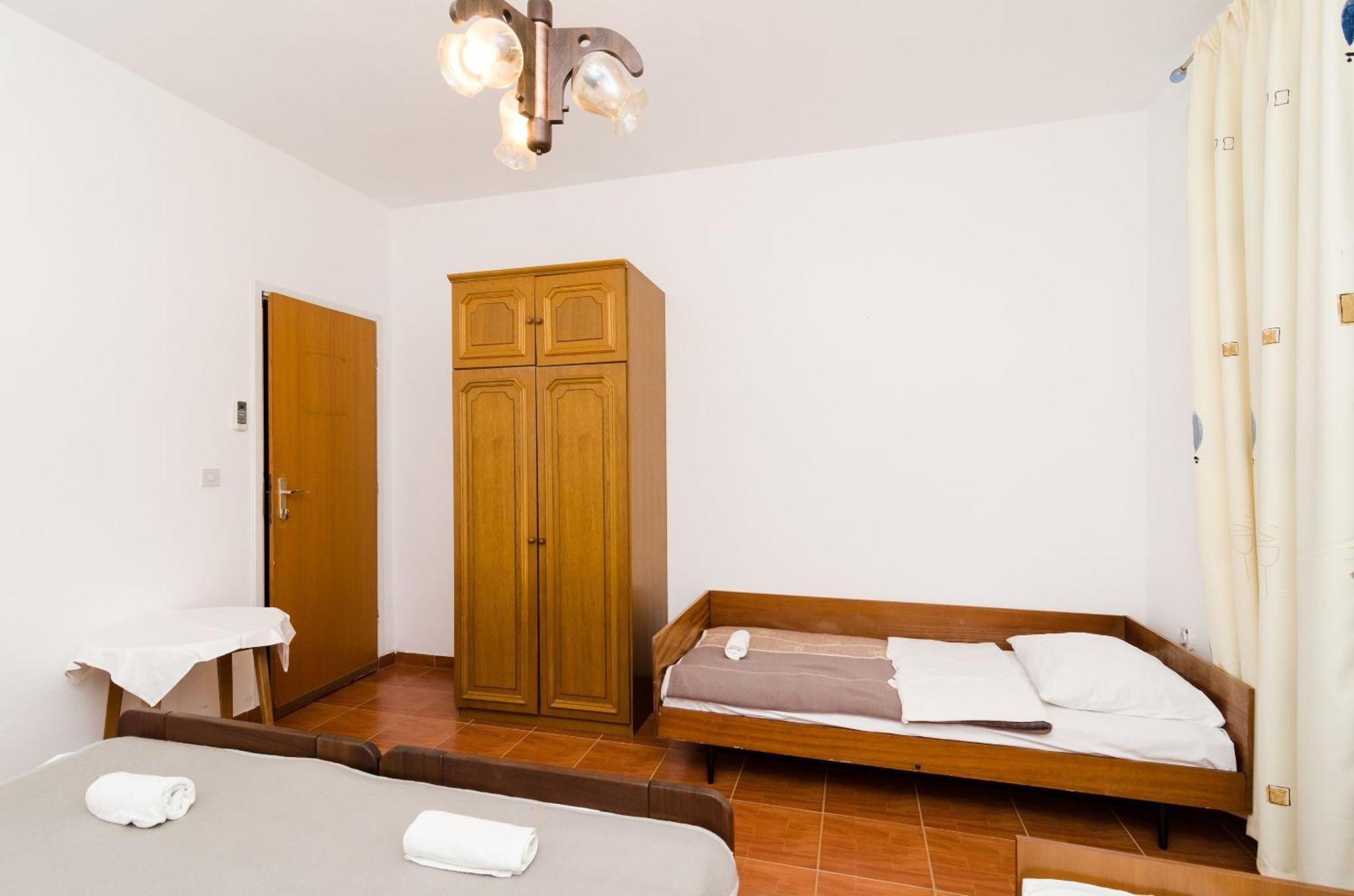 Guest House Kiko Pomena Ruang foto